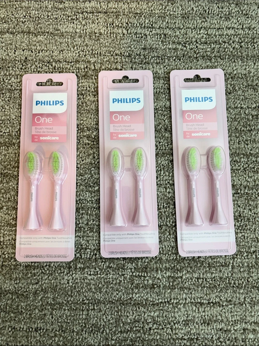 Philips One Replacement Toothbrush Heads in Pink with Green Bristles (3 Packs)